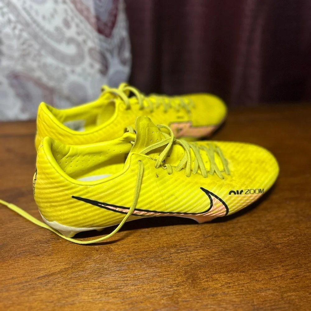 Nike Yellow Athletic Shoes​